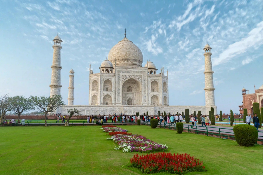 Taj Mahal Tour By Gatimaan Express From Delhi